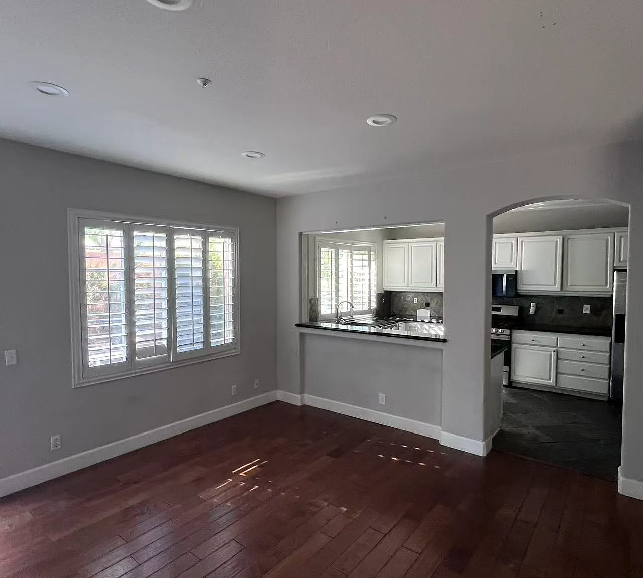 3 bed, 2.5 bath, 1574 sqft, $4,100 — Photo 1
