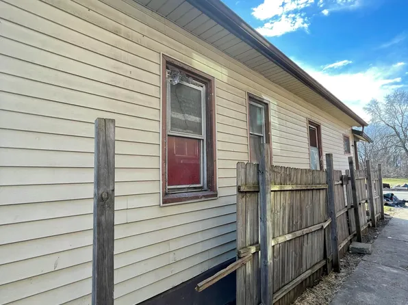 13564 N Meyers Rd, Detroit, MI 48227