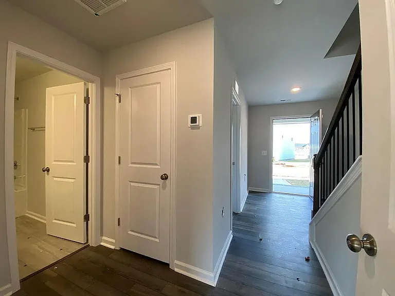 729 Gimari Dr — Photo 4