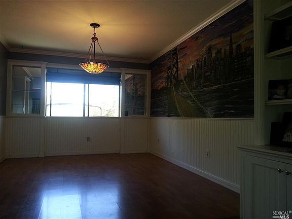 4th image of 575 Birkdale Dr