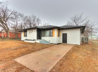 325 S 4th St, McLoud, OK 74851