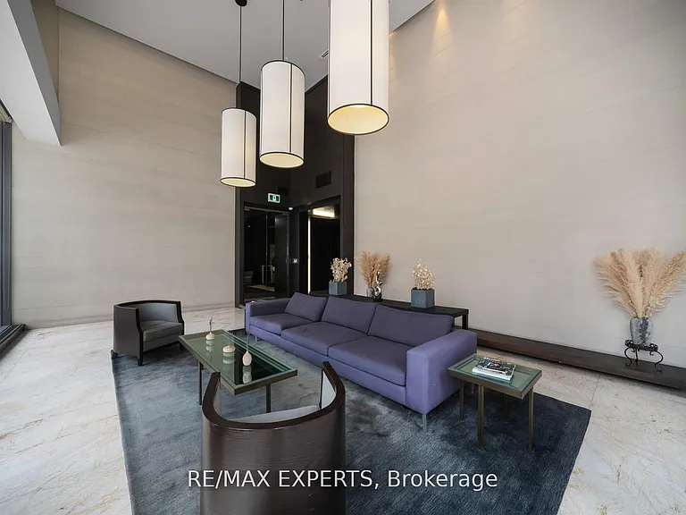 18 Yorkville Ave S #903 — Photo 20