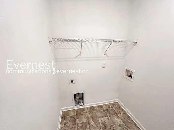 2124 Carefree Ln — Photo 19