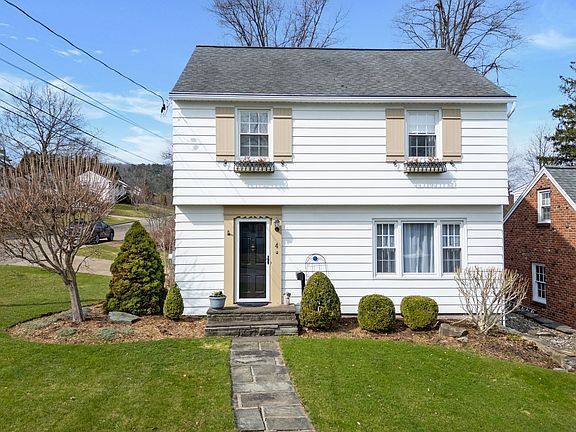 2nd image of 4 Denton Rd