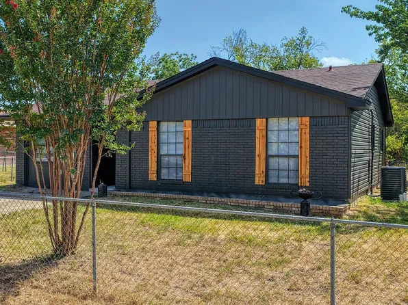 609 Bethlehem St #1, Terrell, TX 75160