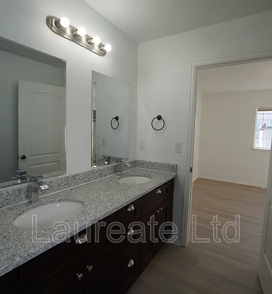 2995 W Yale Ave — Photo 21
