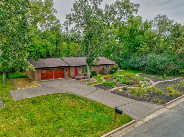 702 4th St N, Hudson, WI 54016
