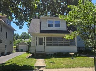 71 Spencer Rd, Rochester, NY 14609