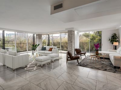 3310 Fairmount St APT 5D, Dallas, TX, 75201