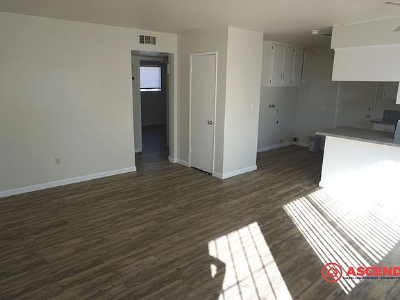 3rd image of 326 Belle Ave APT A
