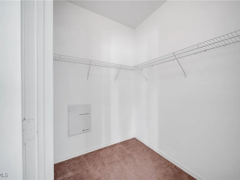 8125 Silver Birch Way — Photo 12