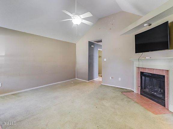 3rd image of 10346 Cottage Ct