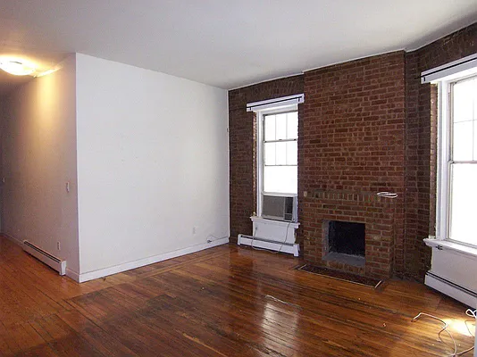 Rented by Friedman Roth Realty | media 28