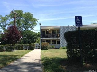 5 Wyndover Woods Ln APT 2, White Plains, NY 10603