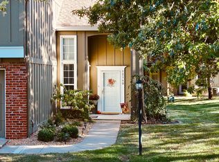 12140 Hayes St, Overland Park, KS 66213