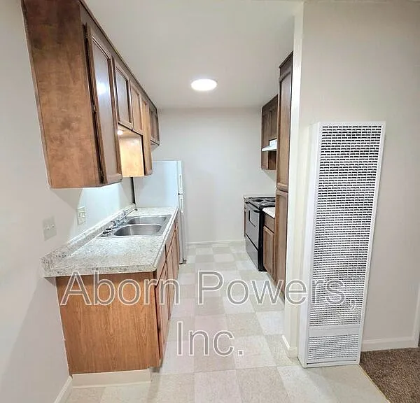 1221 B St #12 — Photo 8