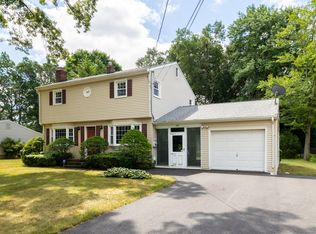 404 Hitchcock Rd, Southington, CT 06489