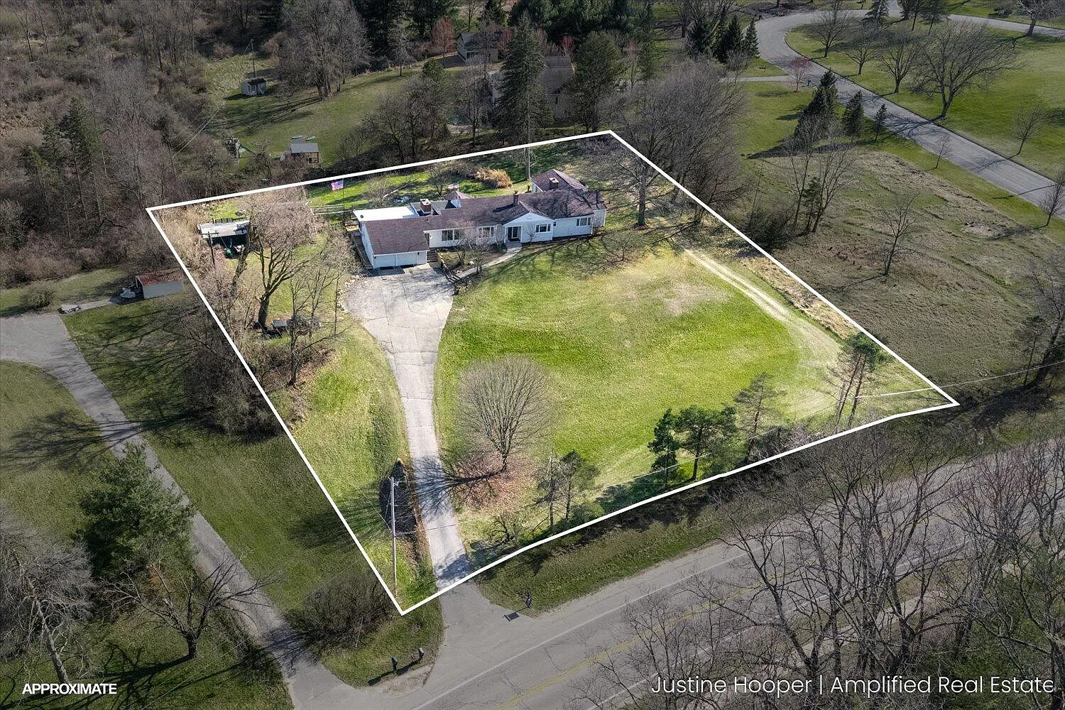 1220 W Green St photo 1