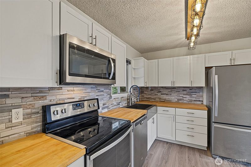 3rd image of 107 Schafer St #9B
