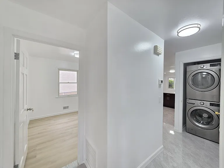 68 Cranford St #1 — Photo 10