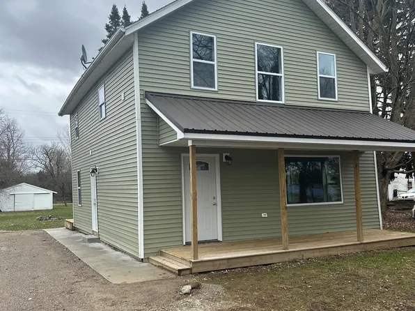 5667 Mill St, Peck, MI 48466