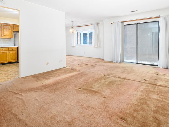 4th image of 9374 Landings Ln Unit 305