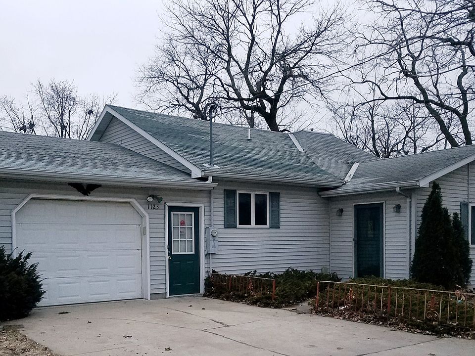 1st image of 1123 E Milwaukee Ave
