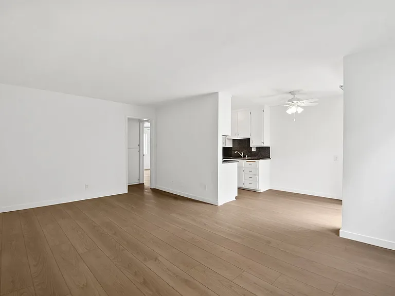 1550 Saltair Ave, prime West LA location! — Photo 8