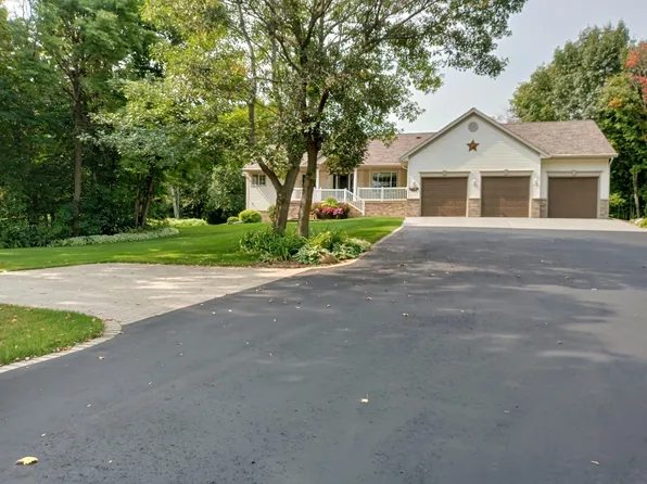 1966 Liberty Rd NE, Alexandria, MN 56308