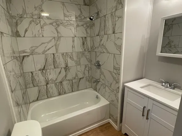 1317 Adams Ave APT 4, Dunmore, PA 18509