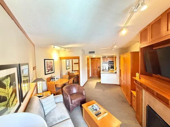 4320 Sundial Cres #620, Whistler, BC V8E 1G8