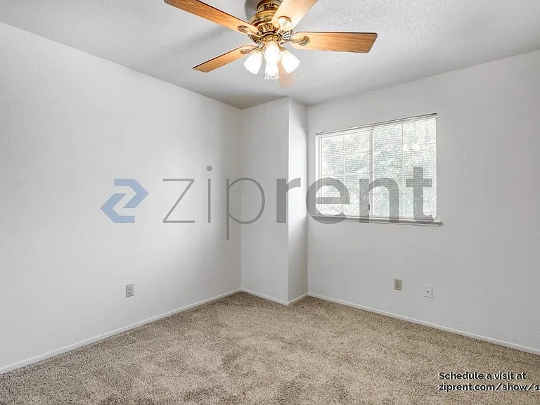 8633 Northam Dr — Photo 14