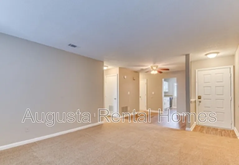 3001C Strickland Ct — Photo 6