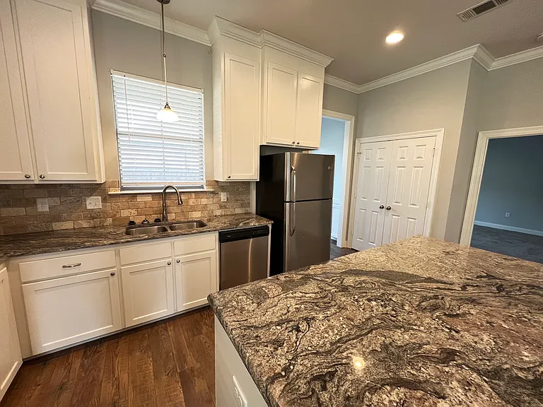 8027 Seville ct-03_12072022