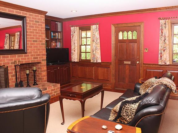 Den or office w/ fireplace.