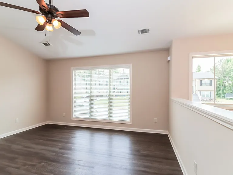 427 Charleston Pl — Photo 7