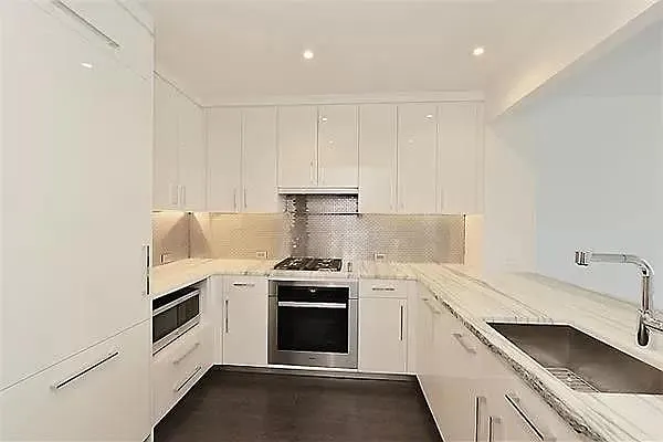 Rented by Level Group | media 26