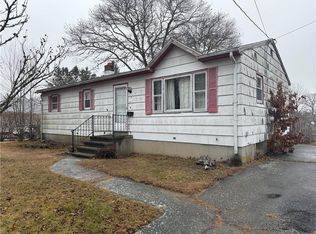 6 Holmes St, Westerly, RI 02891