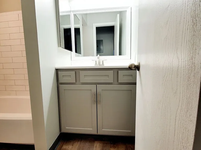 Sugarbush Apartments — Photo 54