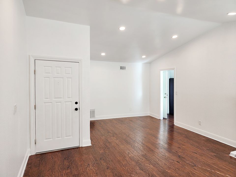 1st image of 7273 Martwood Way