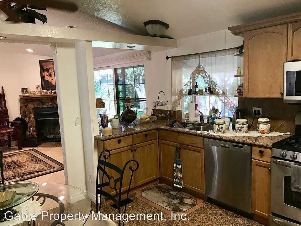 1st image of 31974 Emerald Ln