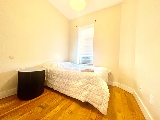 Rented by Doorway NYC, LLC | media 22