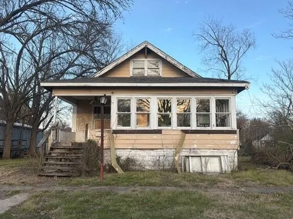 1307 Hester Ave, Centralia, IL 62801