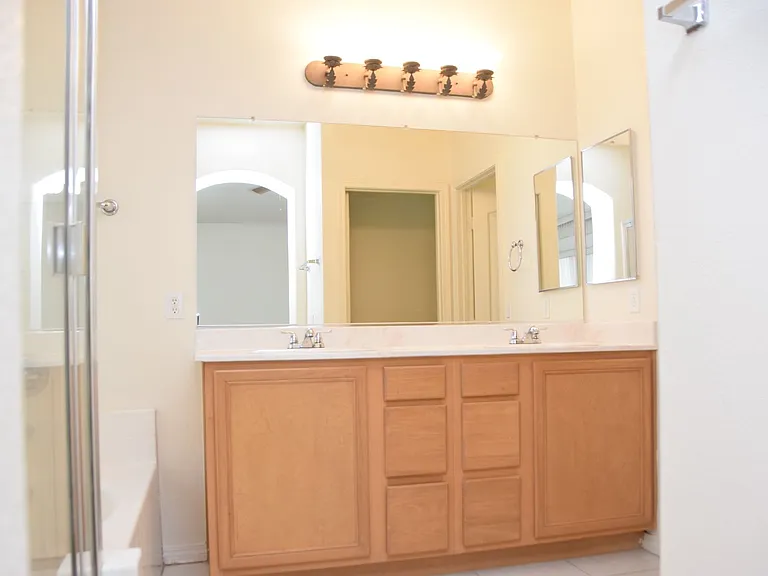 3847 Peachgate Ave — Photo 25