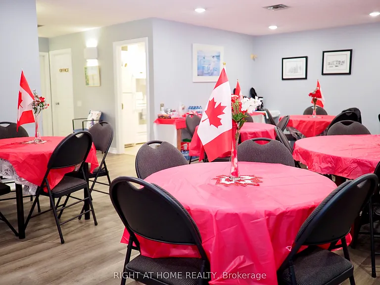77 Mill St E #10 — Photo 16