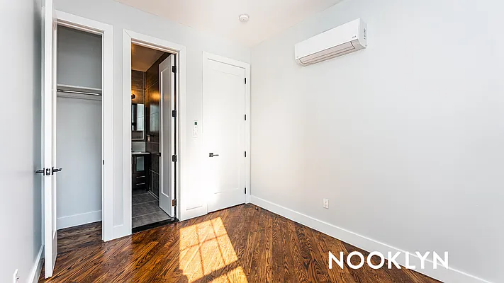 Rented by Nooklyn NYC LLC | media 23