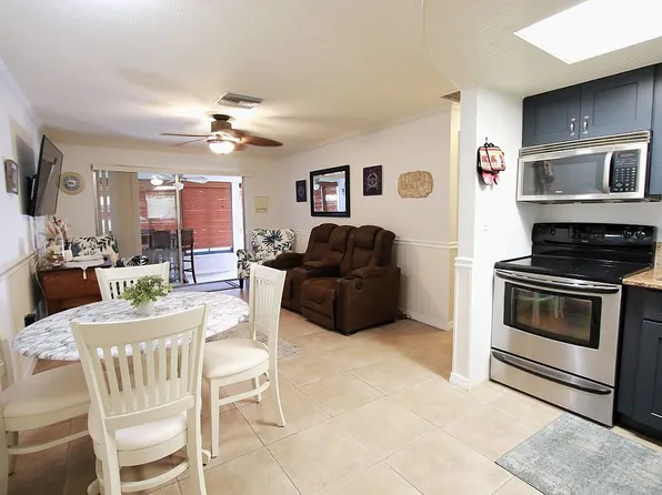 1412 SE Paradise Ave APT 08, Crystal River, FL 34429