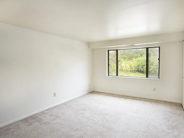 Markvue Apartments — Photo 6