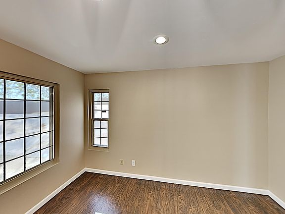 5th image of 20220 N 13th Ave