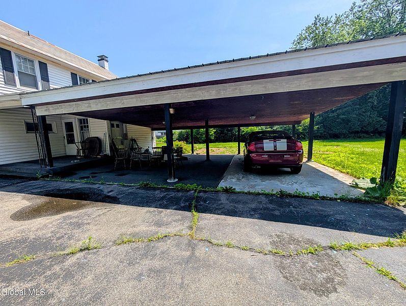 4th image of 2709 Main Street